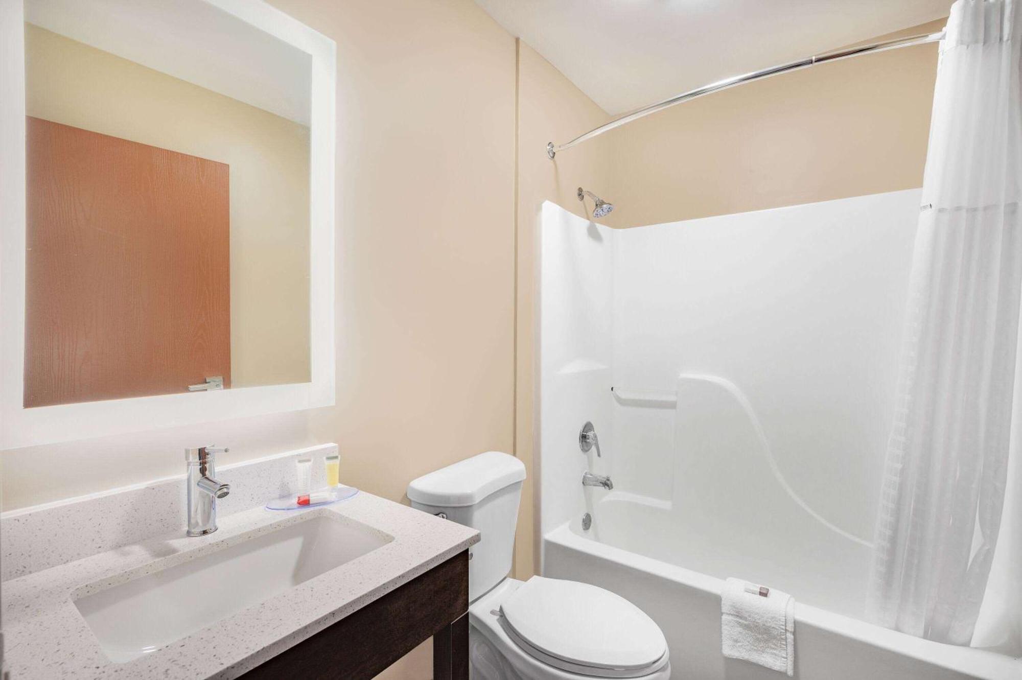 Super 8 By Wyndham Joliet Hotel ภายนอก รูปภาพ